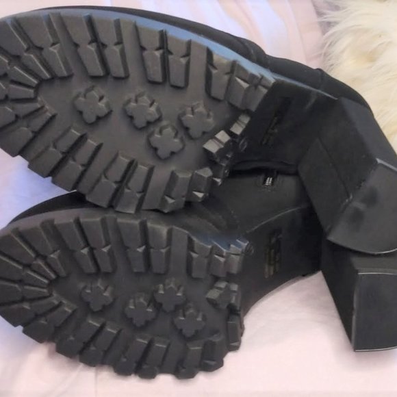 SOLD ON FACEBOOK MARKET PLACE - Picture 5 of 6